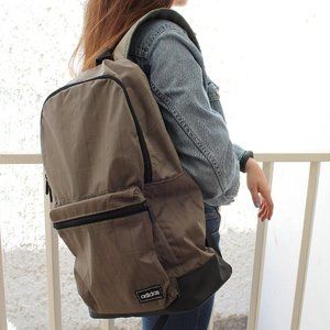 Adidas FM6774 Classic Backpack  Legend Green